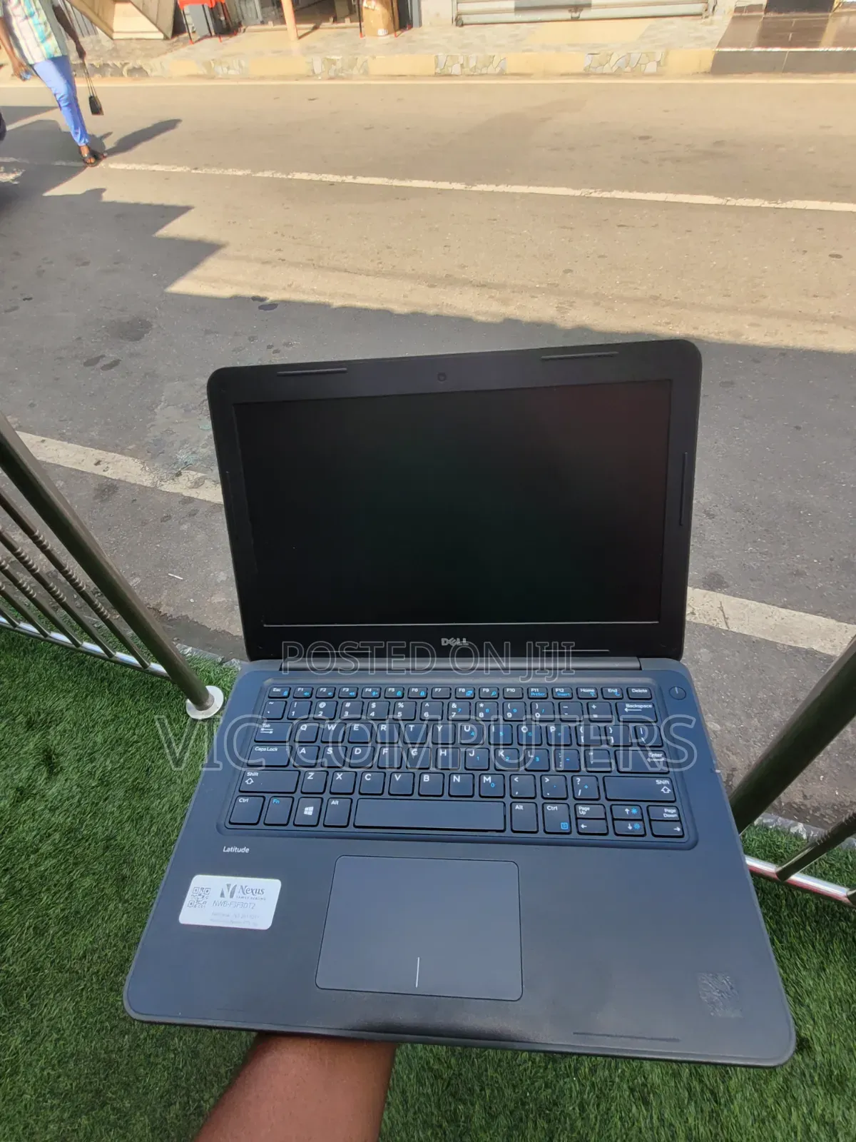 Laptop Dell Latitude 13 3380 4GB Intel Core i3 SSD 128GB