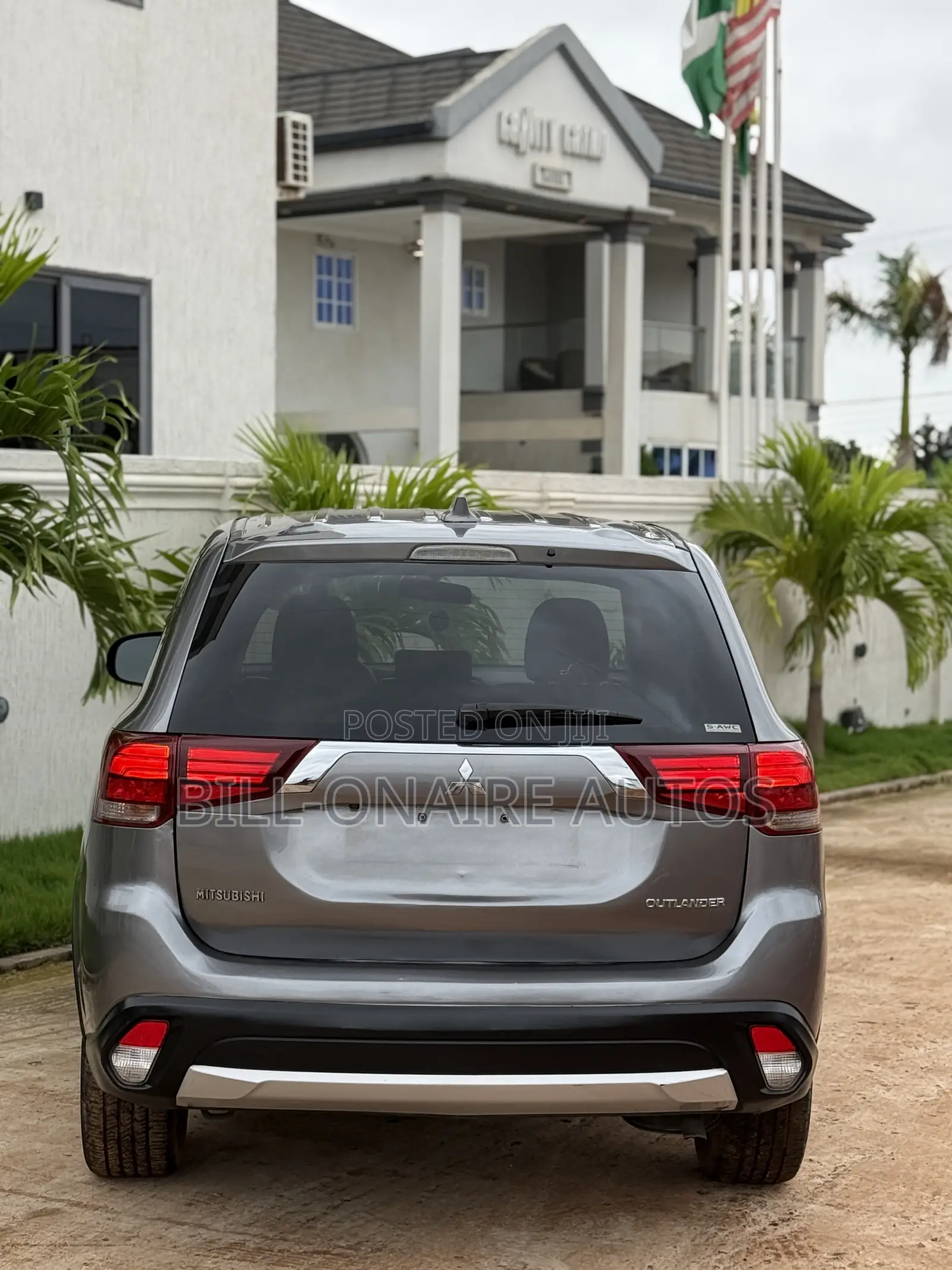 Mitsubishi Outlander SE FWD 2018 Silver
