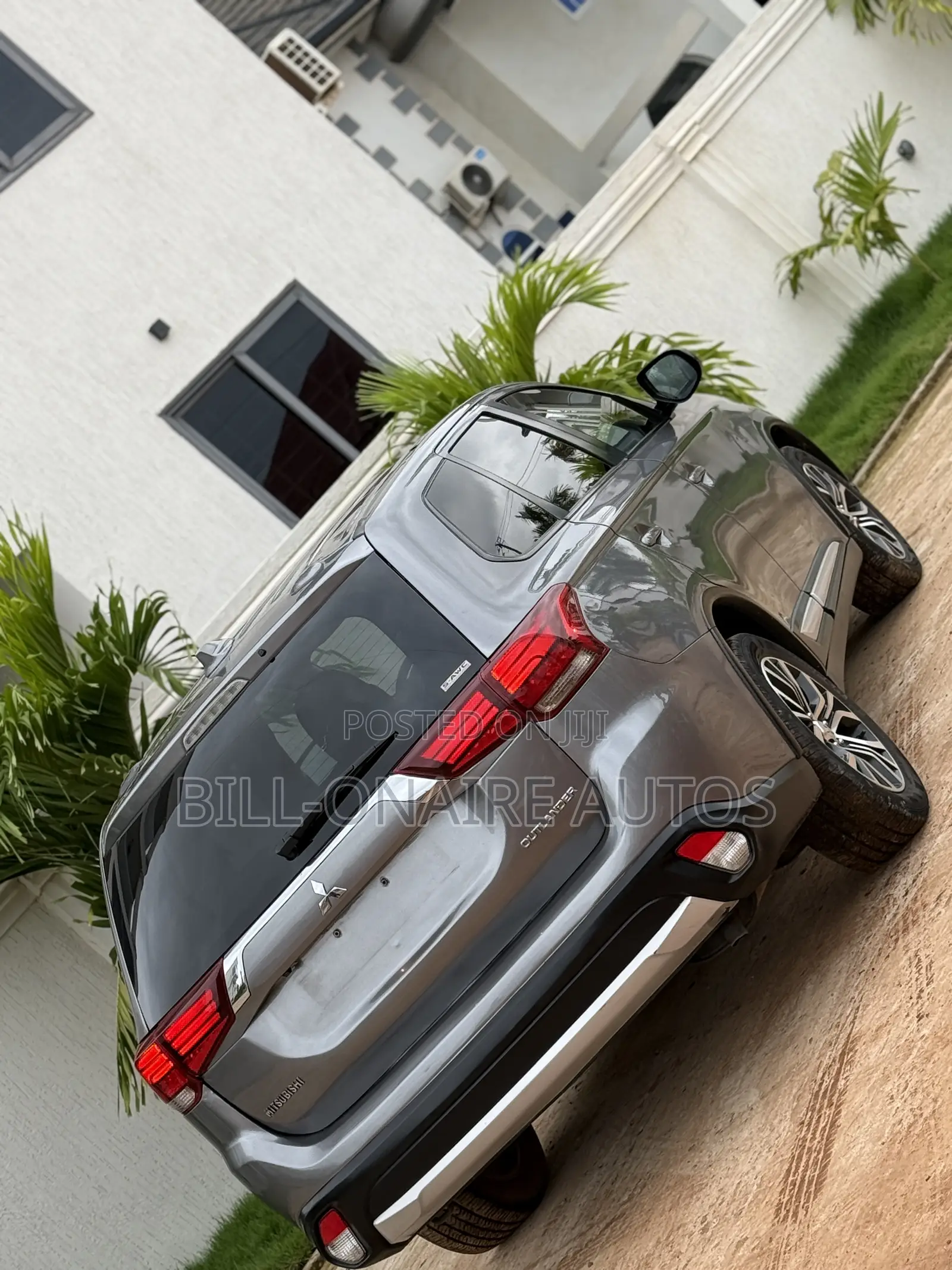 Mitsubishi Outlander SE FWD 2018 Silver