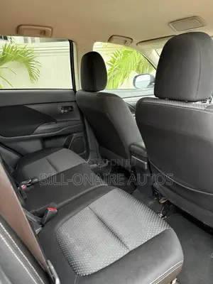 Mitsubishi Outlander SE FWD 2018 Silver