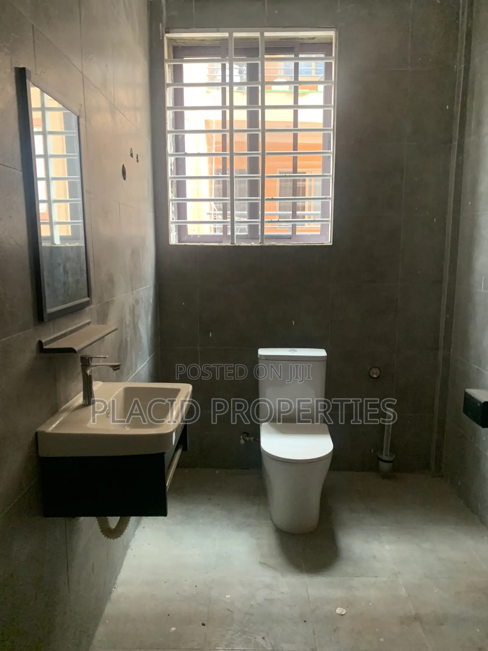 1bdrm Apartment in Atomic Down ,, Haatso for rent