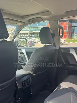 Toyota Land Cruiser Prado 2.7 2018 Black