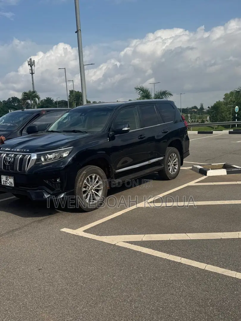 Toyota Land Cruiser Prado 2.7 2018 Black