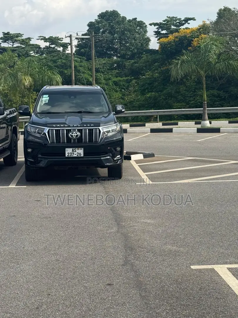 Toyota Land Cruiser Prado 2.7 2018 Black