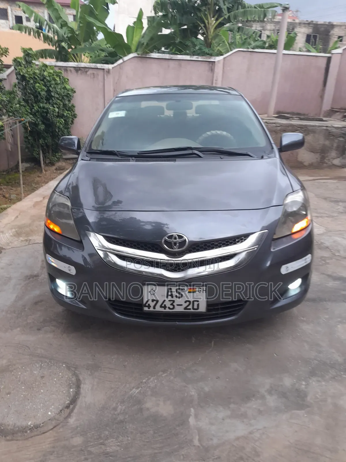 Toyota Yaris 2009 Gray
