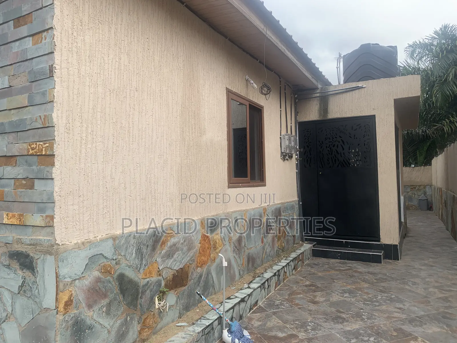 1bdrm Apartment in Ashongman Estate for rent