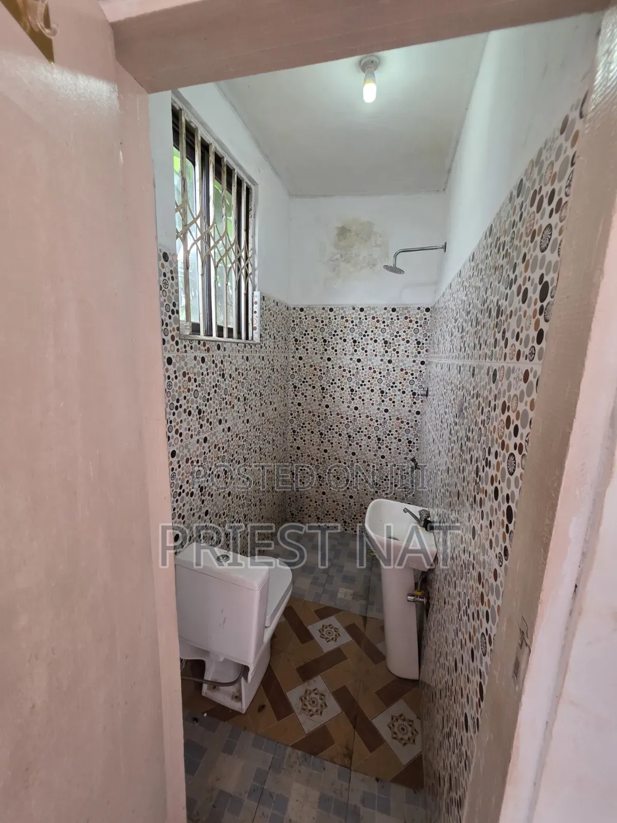 1bdrm Apartment in Mkt Rentals, Ashaiman Municipal for rent