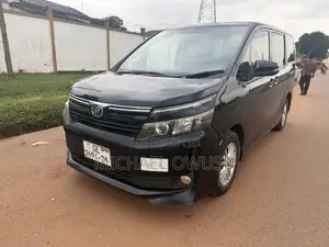 Toyota Voxy 2016 Black