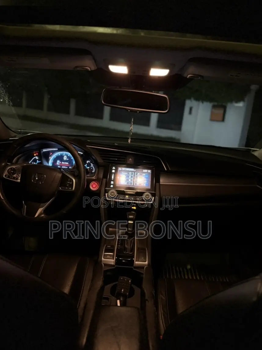 Honda Civic Touring 4dr Sedan (1.5L 4cyl) 2017 White