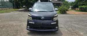 Toyota Voxy V 4WD 7-Seater 2010 Black