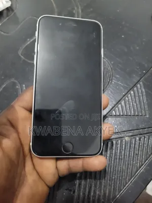 Apple iPhone SE (2020) 64 GB White
