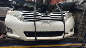 Toyota Venza 2014,2015,2016,2017 Front Cut / Nose Cut Available