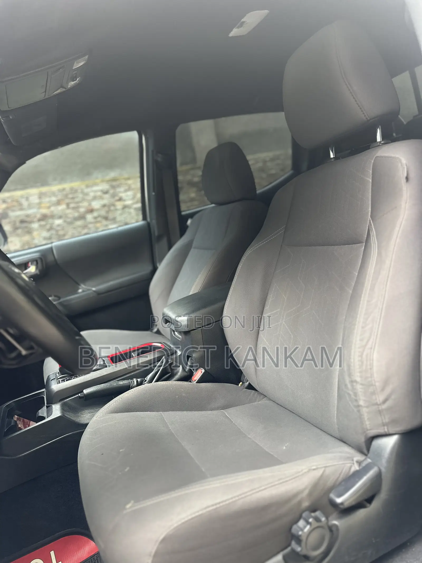Toyota Tacoma 2018 Gray