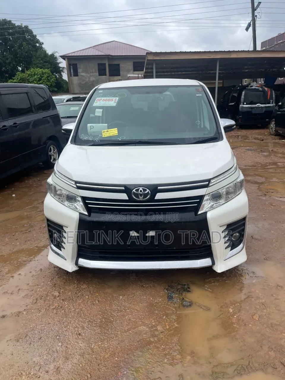 Toyota Voxy 2014 White