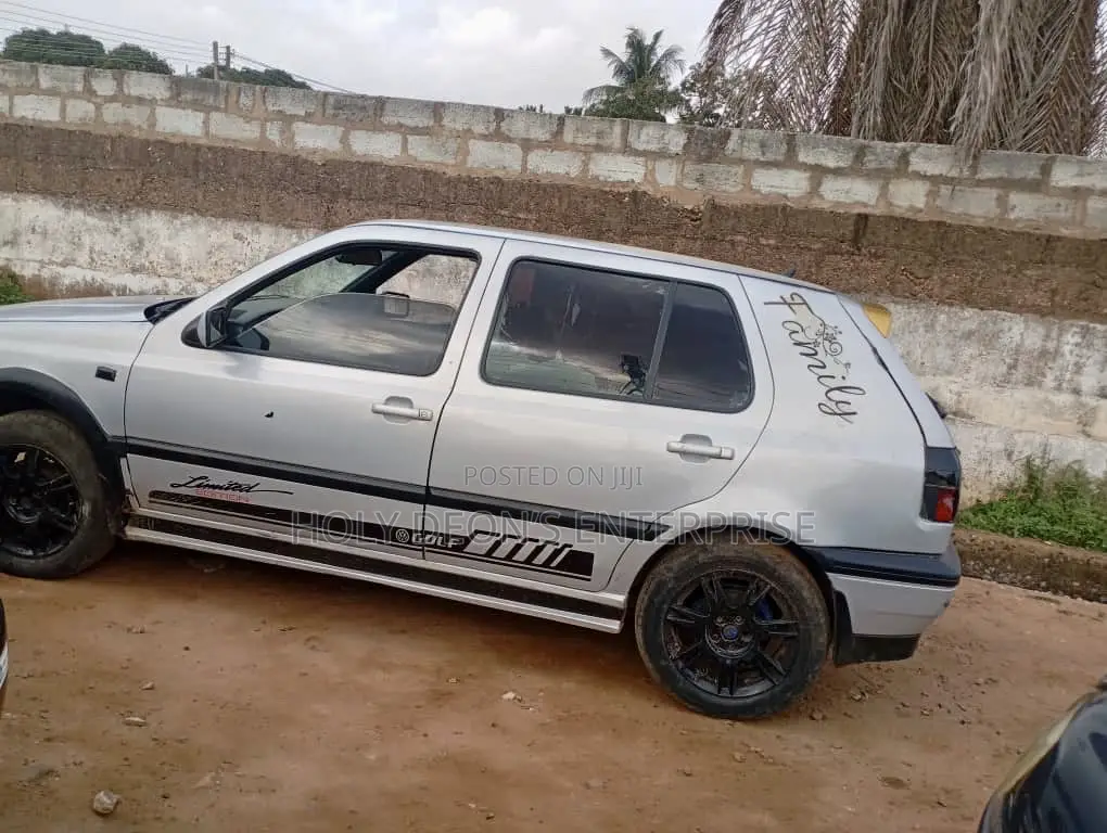 Volkswagen Golf 1.6 Automatic 2003 Silver