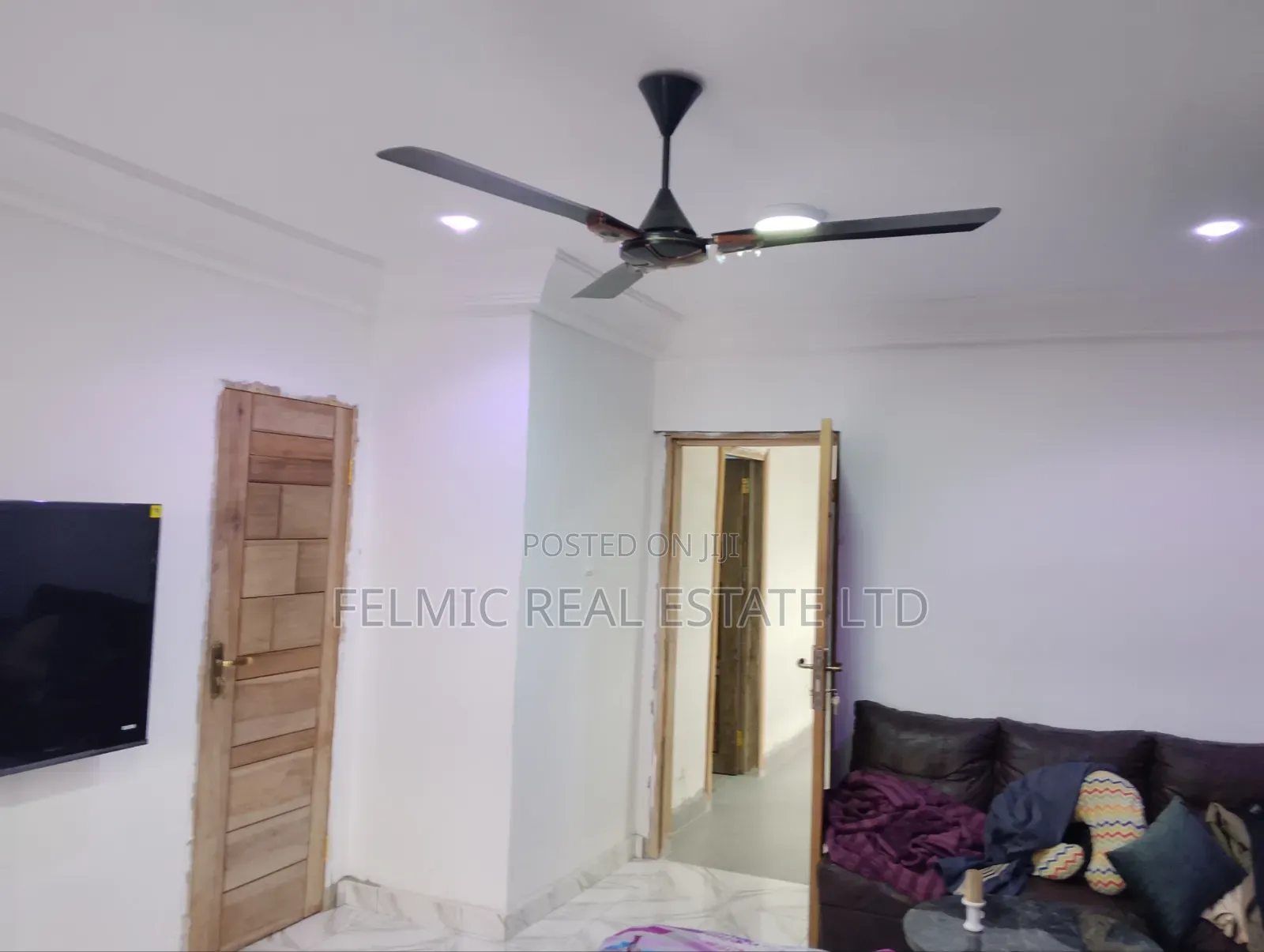 3bdrm Duplex in Felmic Real Estate, Papao for sale