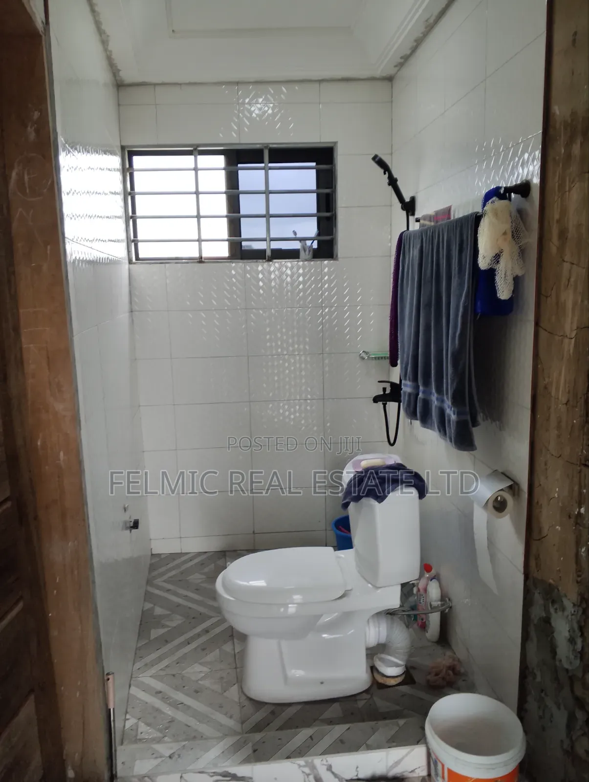 3bdrm Duplex in Felmic Real Estate, Papao for sale