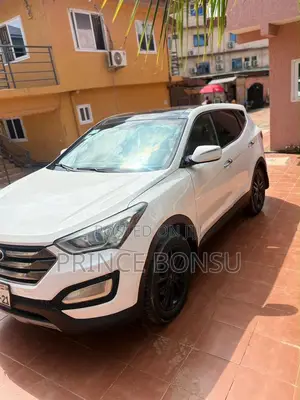 Hyundai Santa Fe 2014 White