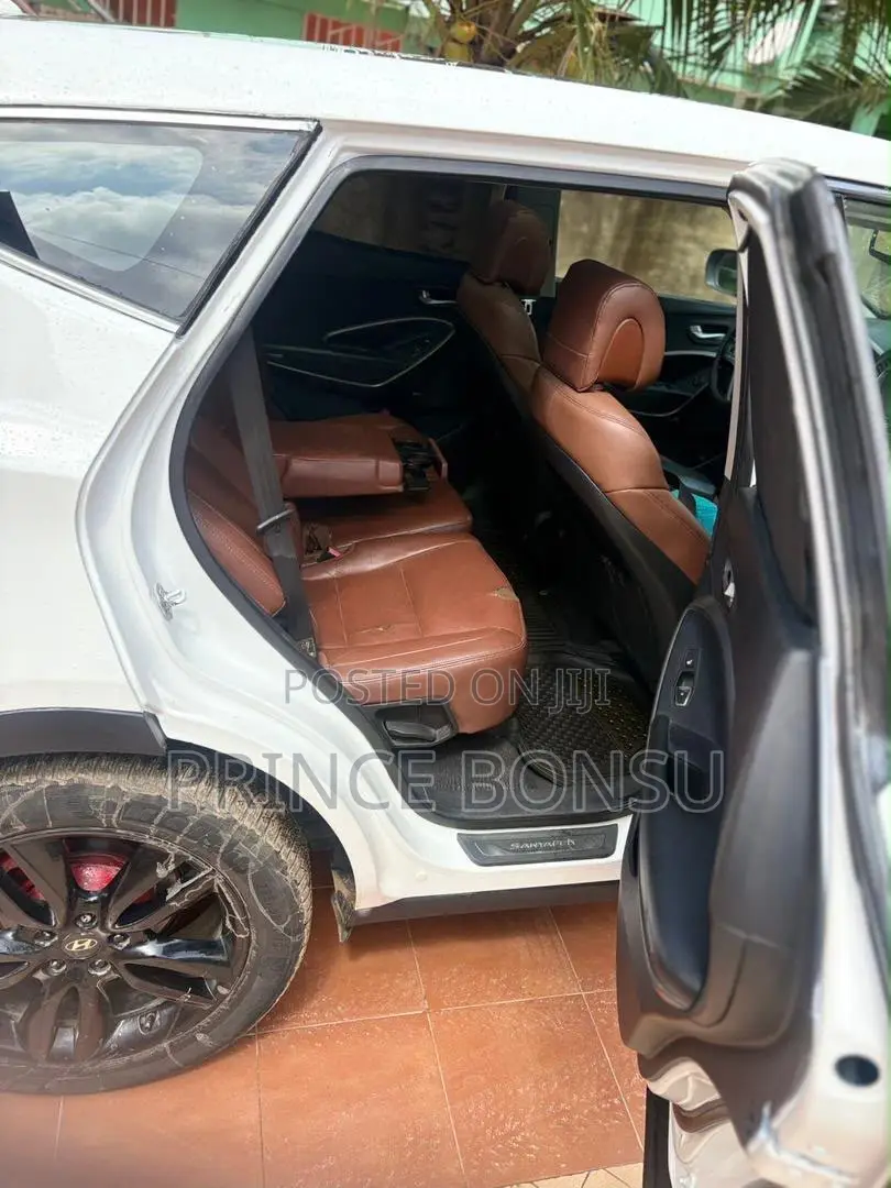 Hyundai Santa Fe 2014 White