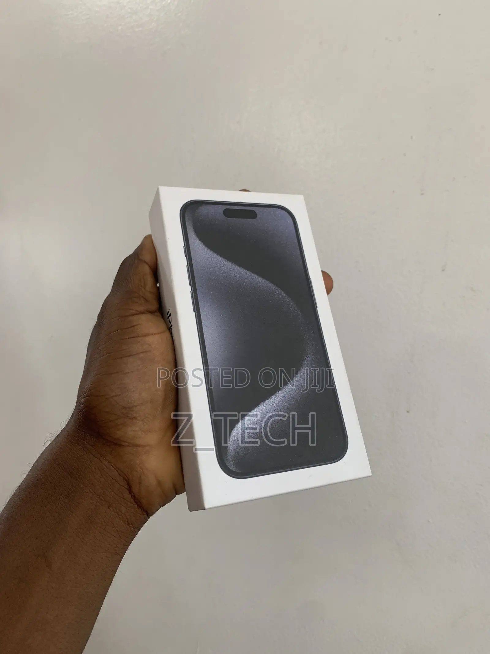 New Apple iPhone 15 Pro 256 GB Black