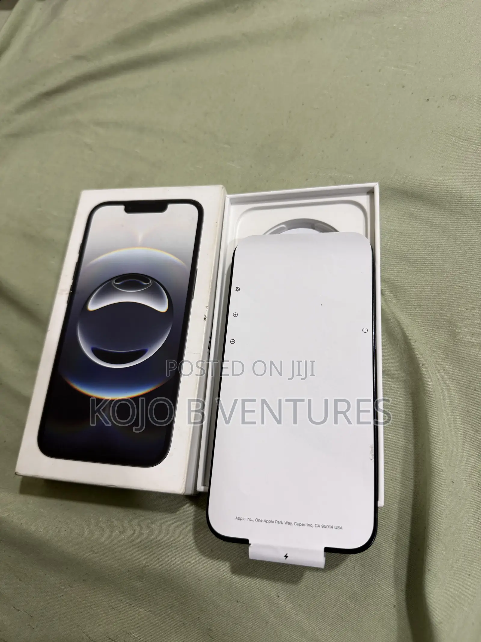 New Apple iPhone 16e 128 GB White