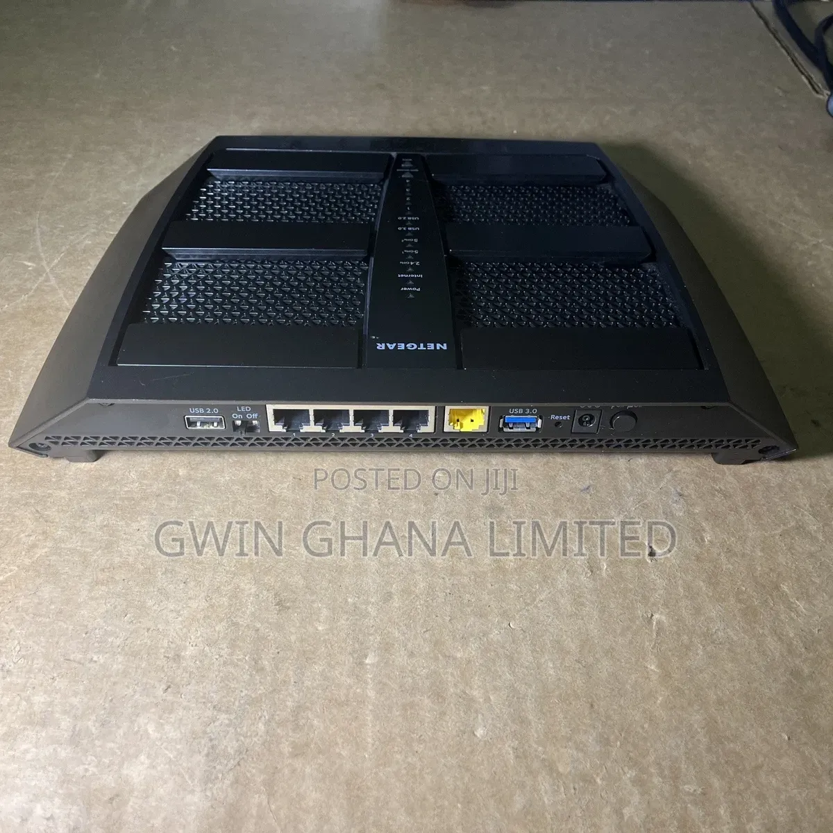 Netgear Nighthawk X6 Tri-Bandgigabit Wireless Router.3000mps 3500sqft