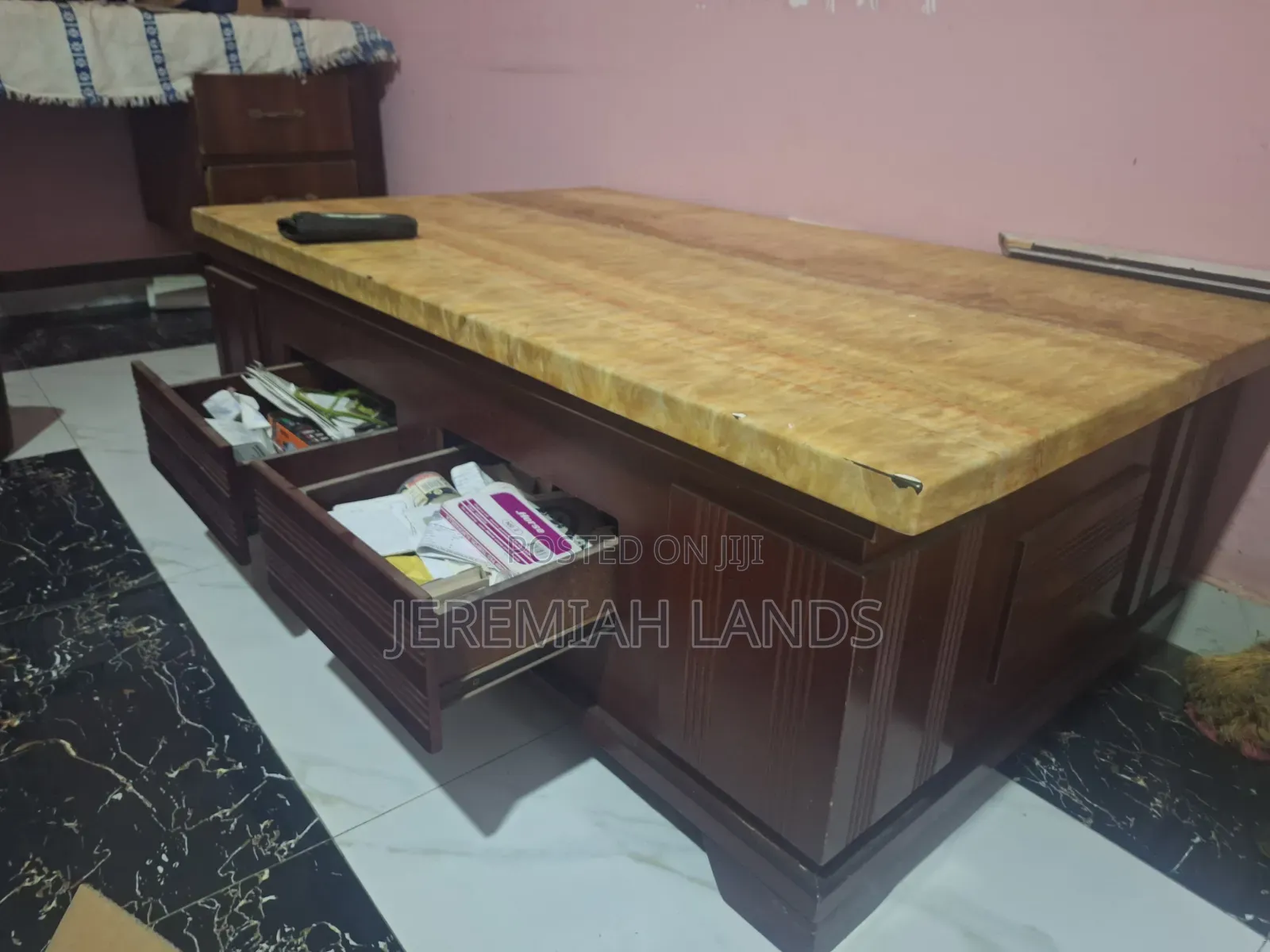 Executive Center Table / Coffee Table