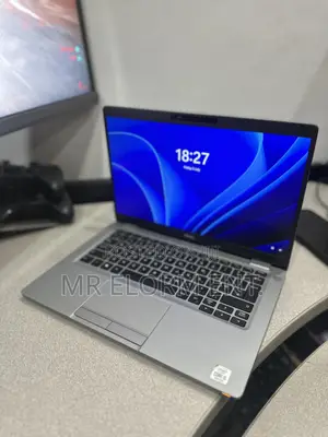 Laptop Dell Latitude 5310 2-in-1 16GB Intel Core i5 SSD 256GB