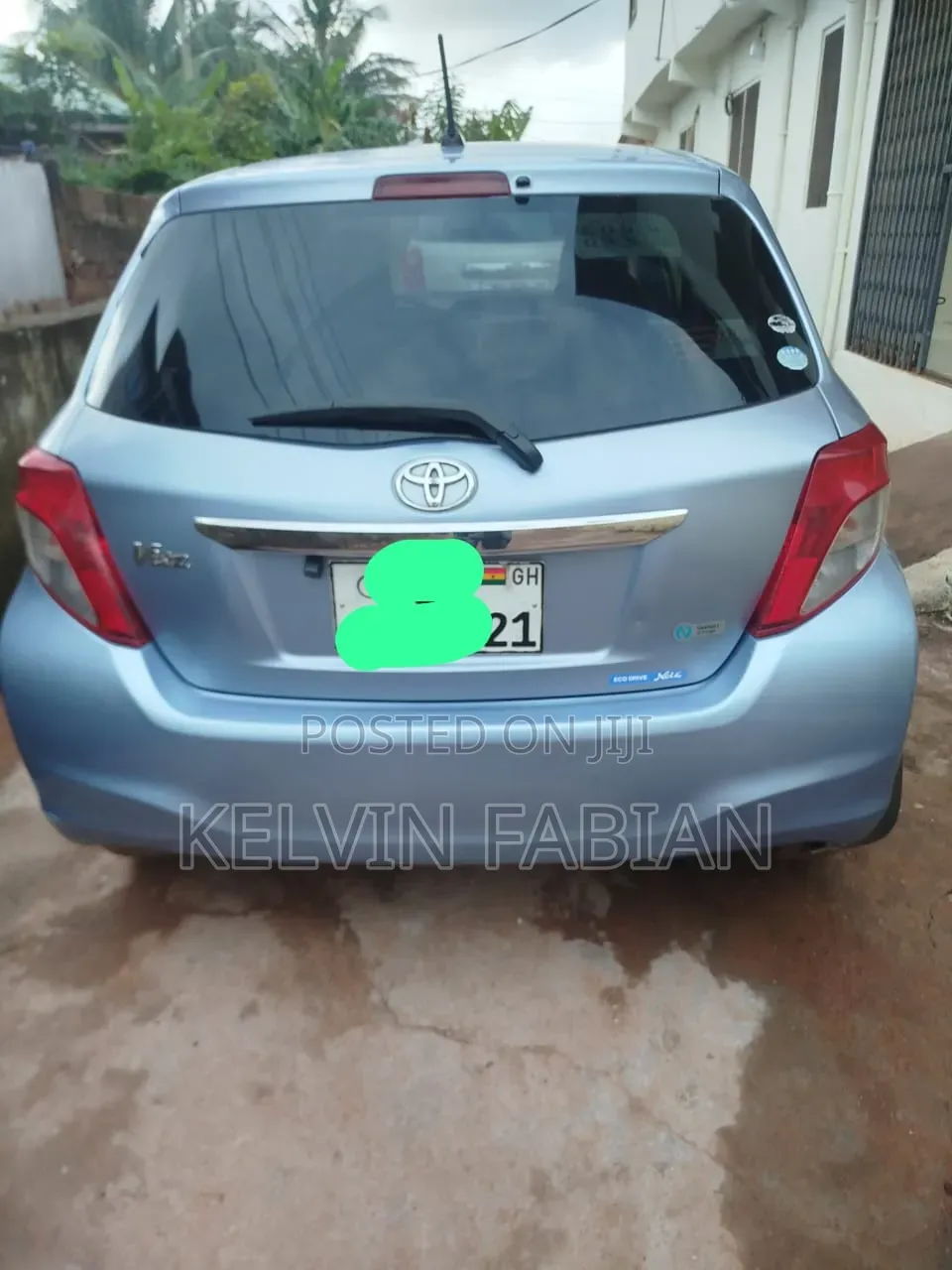 Toyota Vitz 1.3 AWD 5dr 2012 Blue