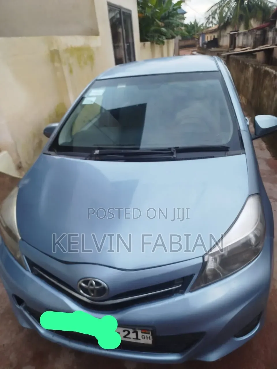 Toyota Vitz 1.3 AWD 5dr 2012 Blue