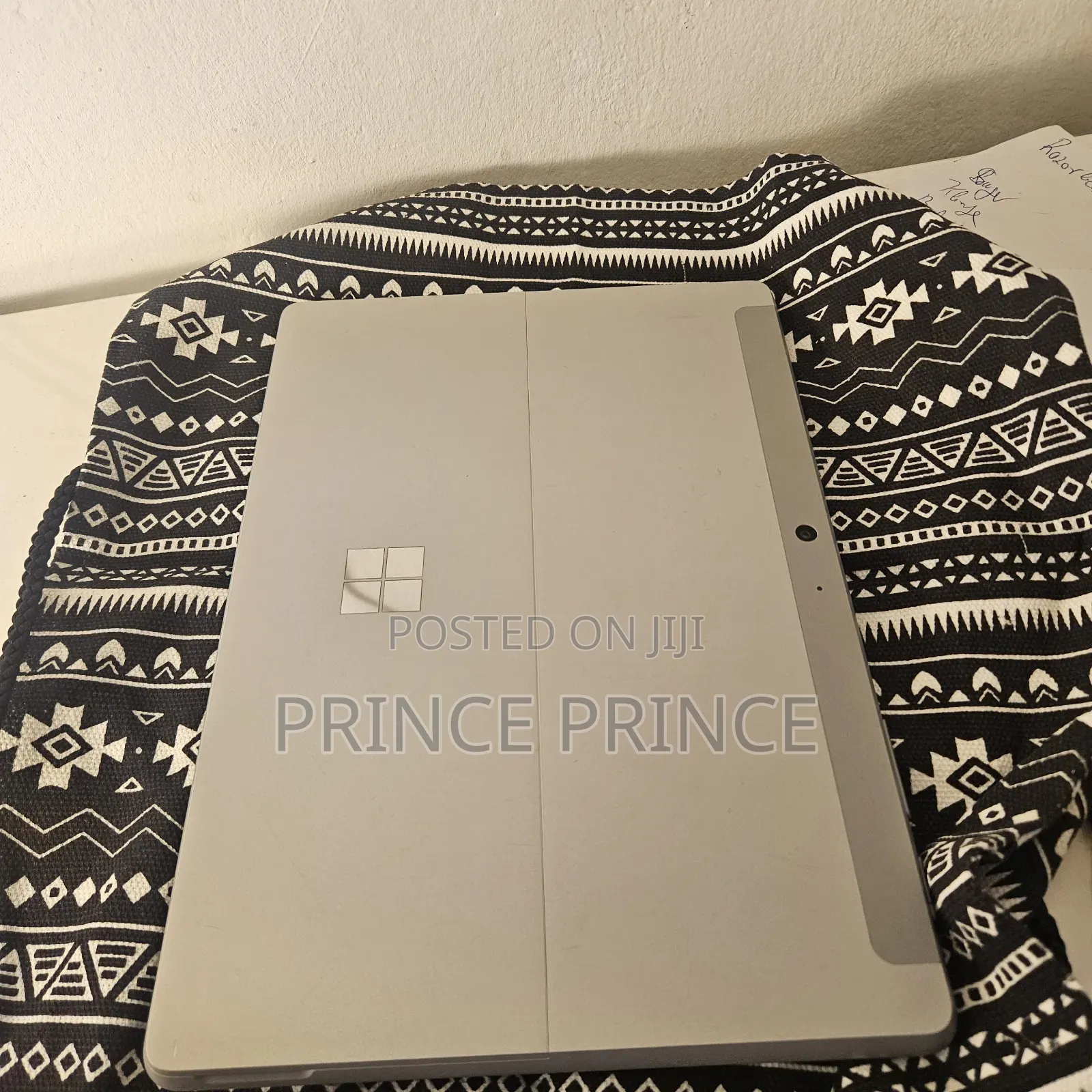 New Laptop Microsoft Surface Go 2 8GB Intel Core i3 SSD 128GB