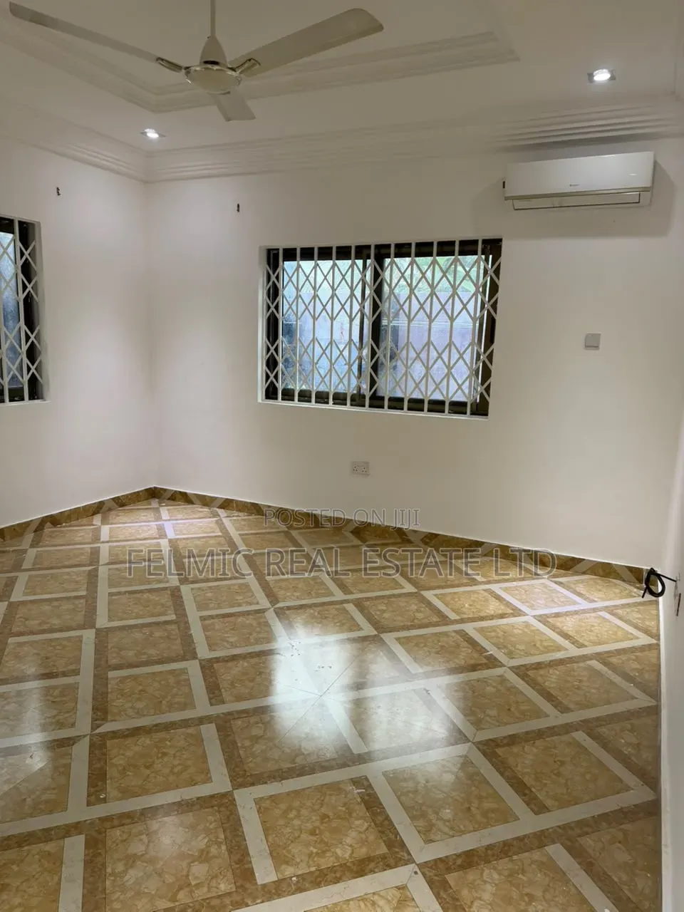 3bdrm House in Felmic Real Estate, Station Area for rent