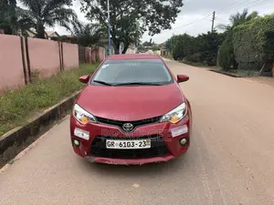 Toyota Corolla 2016 Red