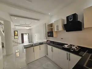 3bdrm House in East Legon for sale