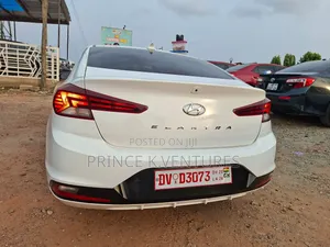Hyundai Elantra 2020 White