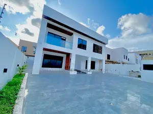 5bdrm House in Airport Residential Area for sale