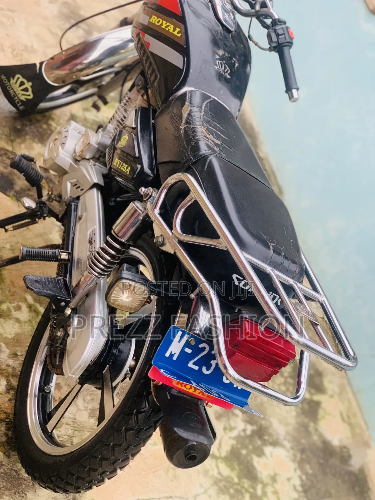 Royal Motorcycle 2023 Black