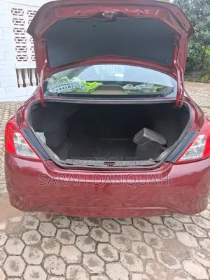 Nissan Versa 2016 Red