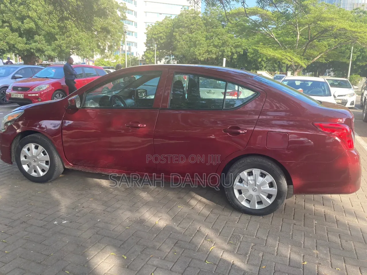 Nissan Versa 2016 Red