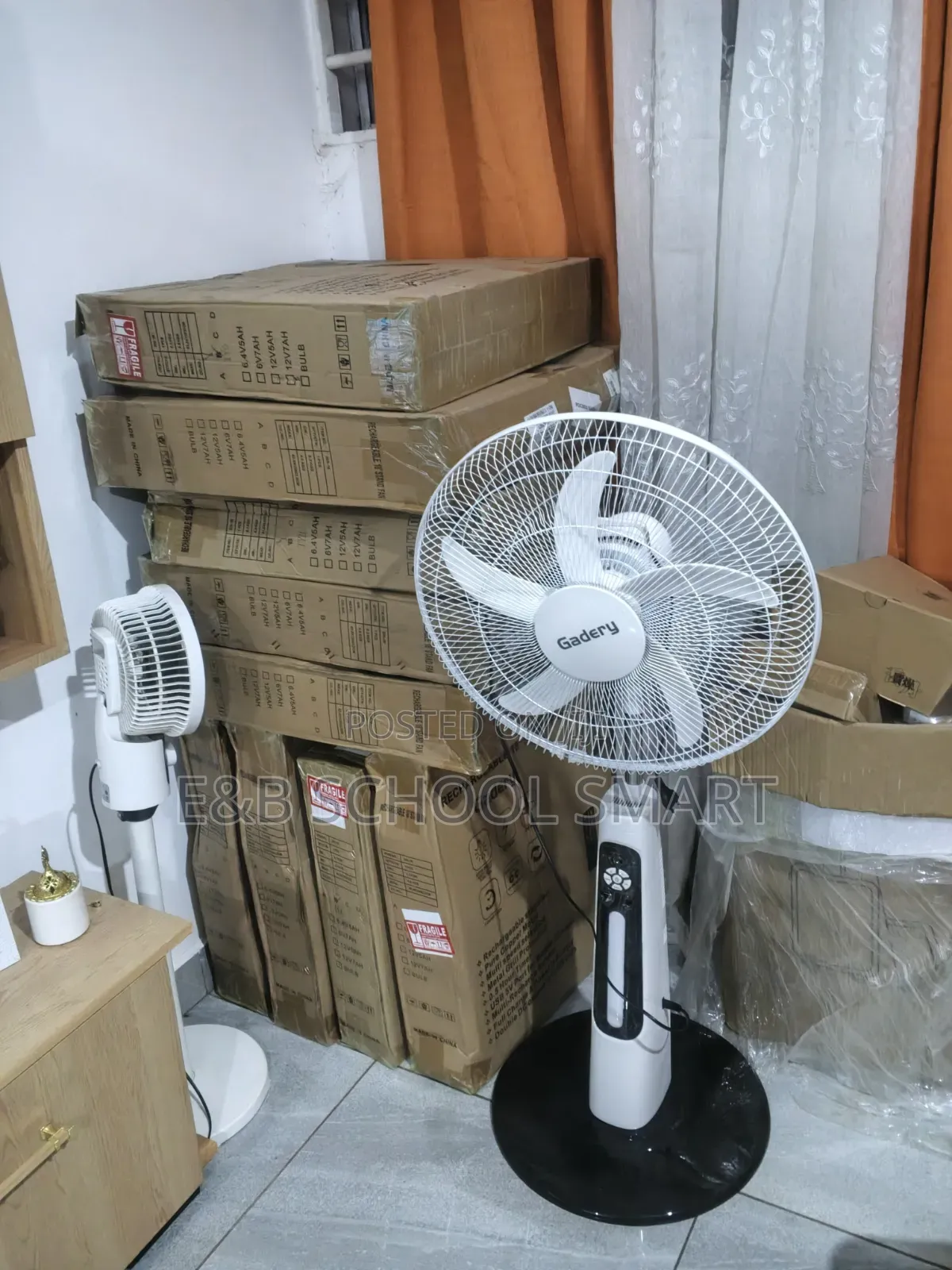 High Quality 18 Inch Rechargeable Fan With Multiple Speed Control