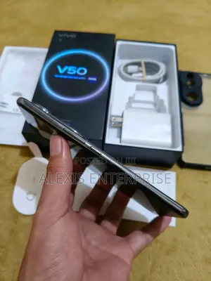 New Vivo V50 256 GB Gray