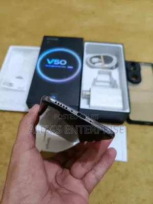 New Vivo V50 256 GB Gray
