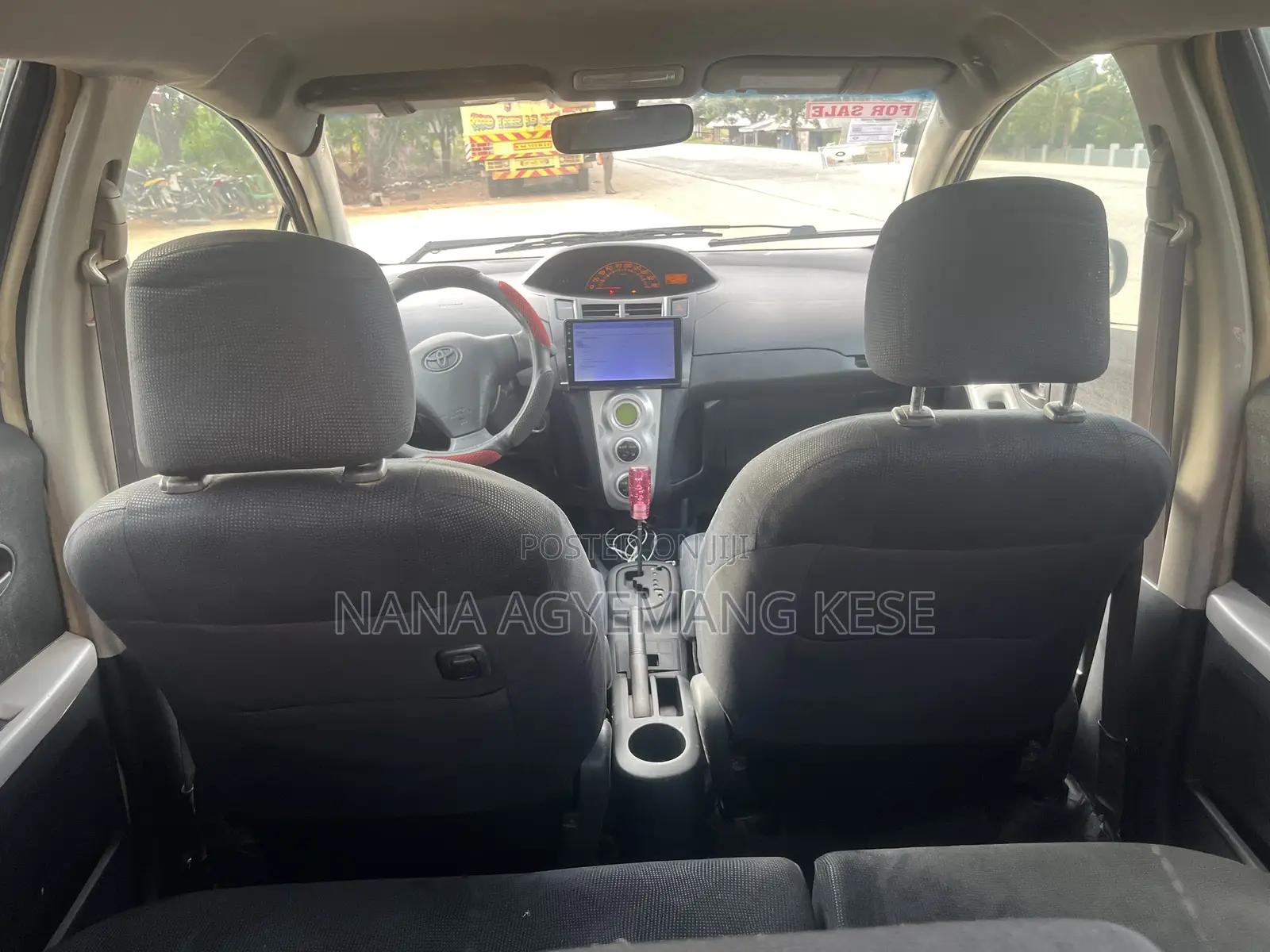 Toyota Vitz 2010 Black
