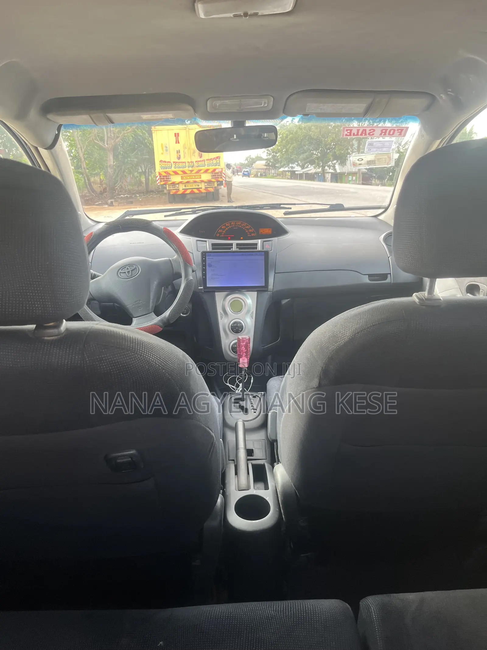 Toyota Vitz 2010 Black