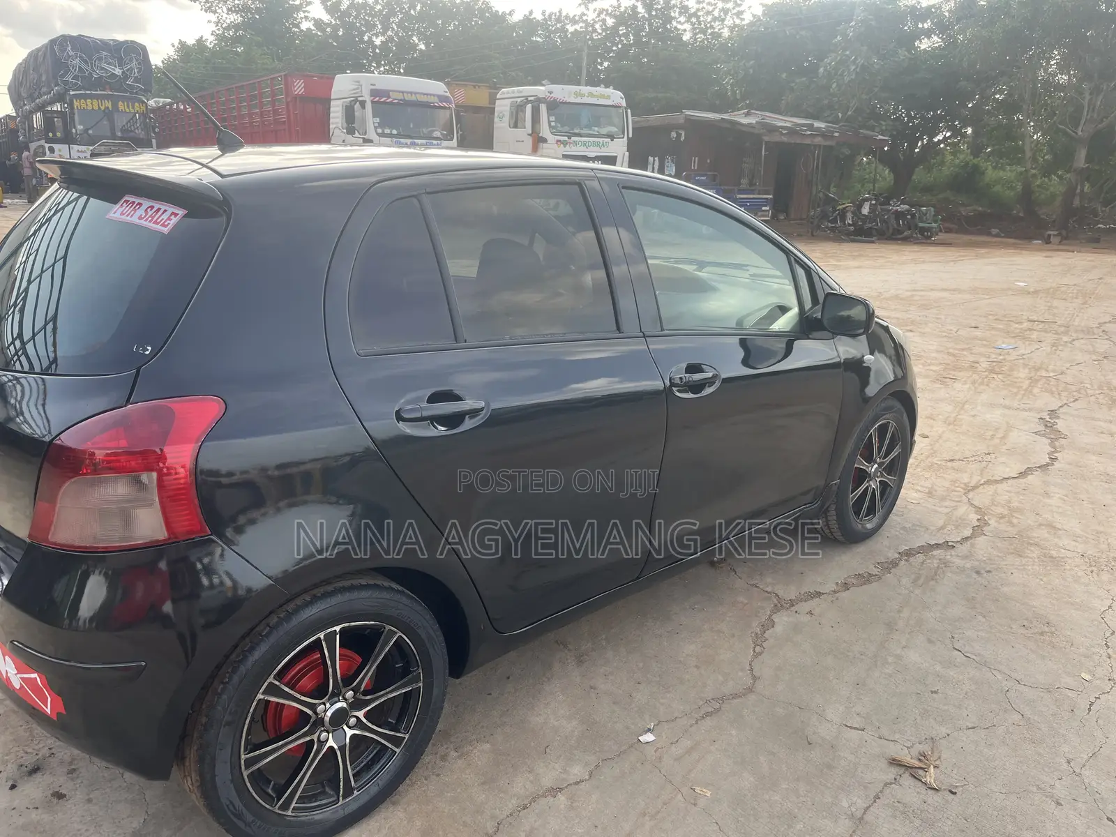 Toyota Vitz 2010 Black