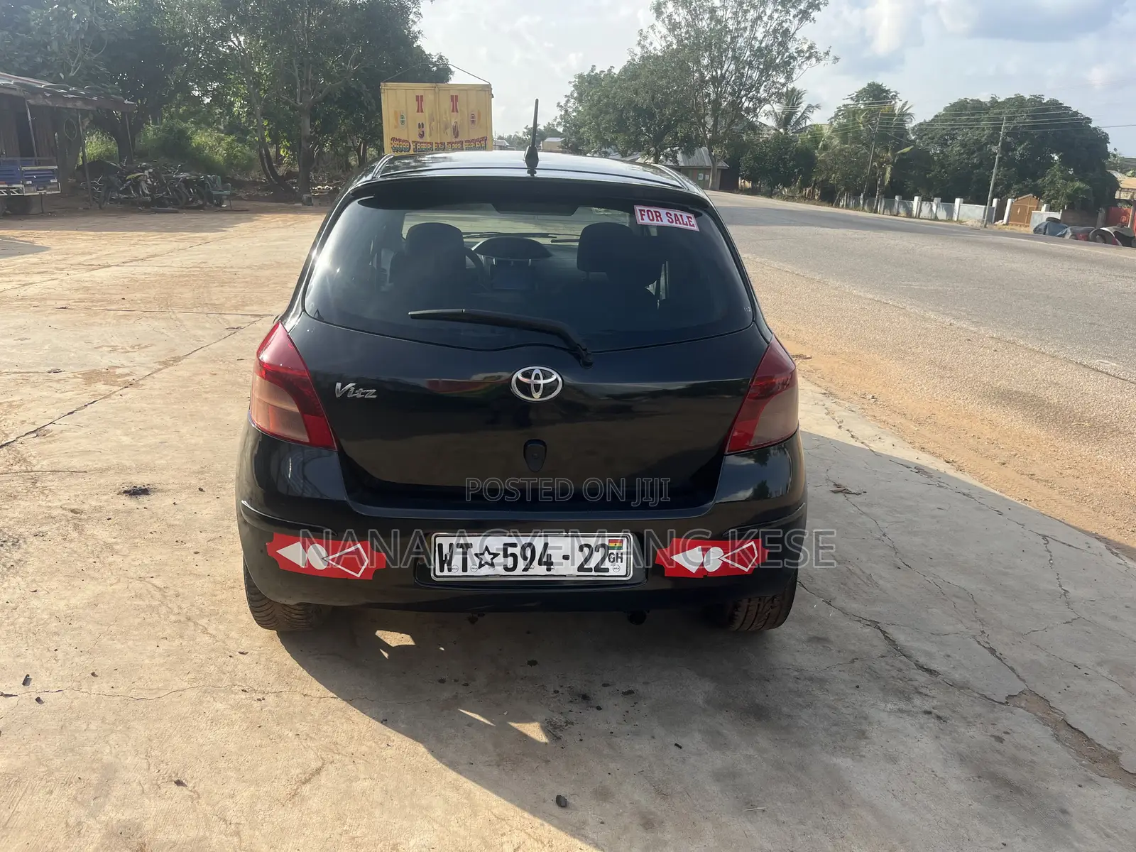Toyota Vitz 2010 Black