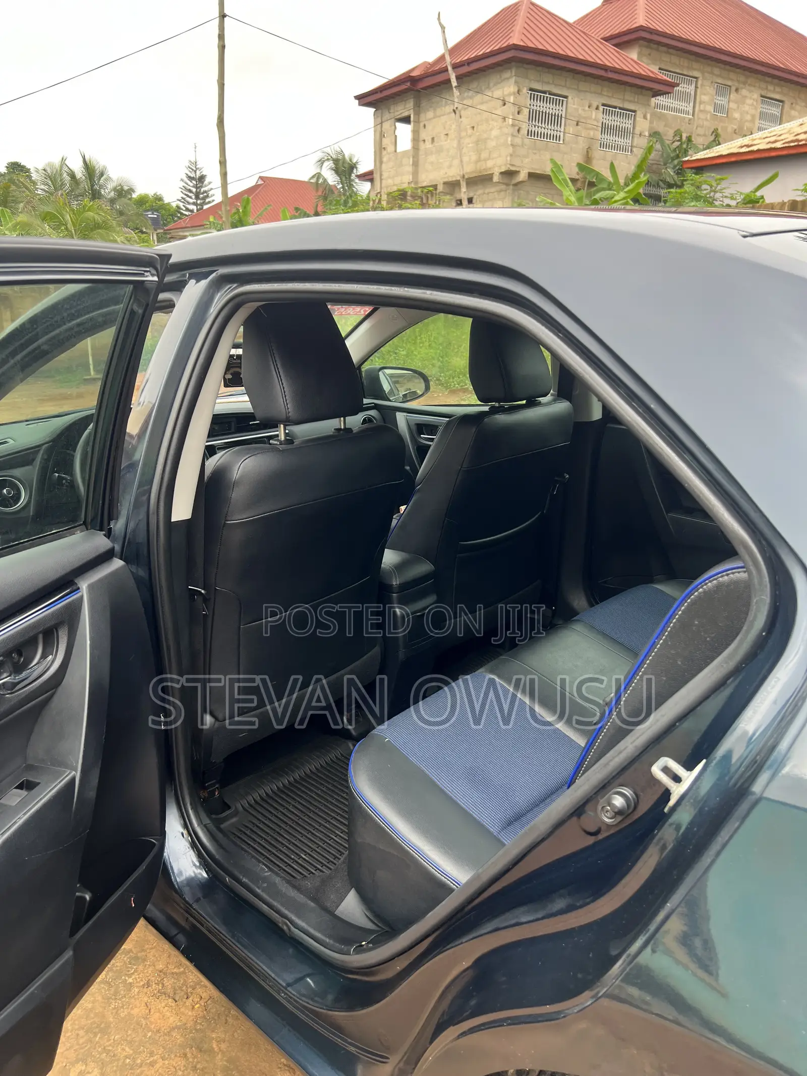Toyota Corolla SE 4dr Sedan (1.8L 4cyl CVT) 2017 Blue