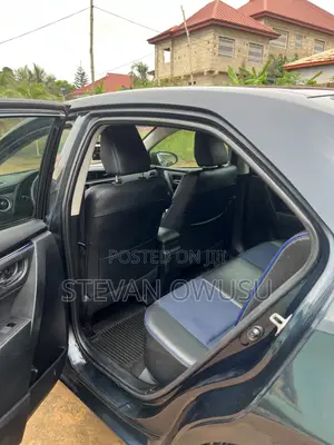 Toyota Corolla SE 4dr Sedan (1.8L 4cyl CVT) 2017 Blue