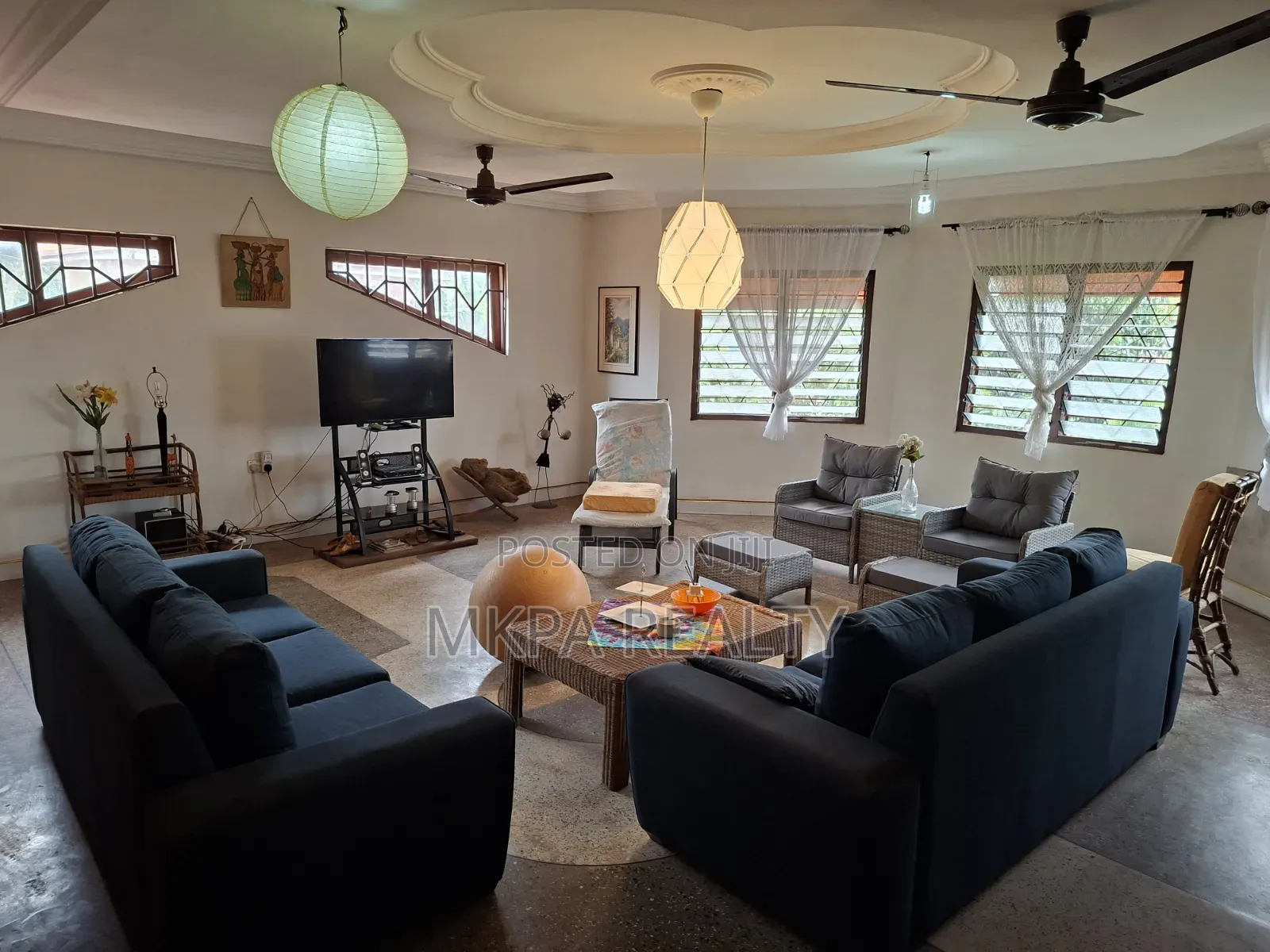 Furnished 5bdrm Mansion in Mkpa Realty, Ejisu-Juaben Municipal for sale