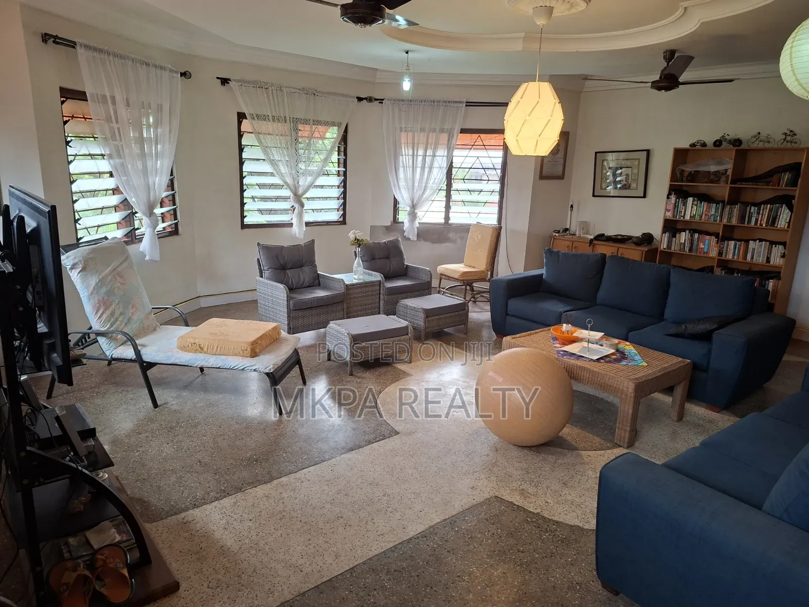 Furnished 5bdrm Mansion in Mkpa Realty, Ejisu-Juaben Municipal for sale